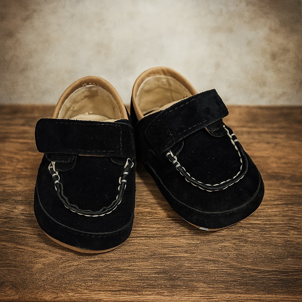 ⭐️5/$30 Robeez Soft Baby Shoes